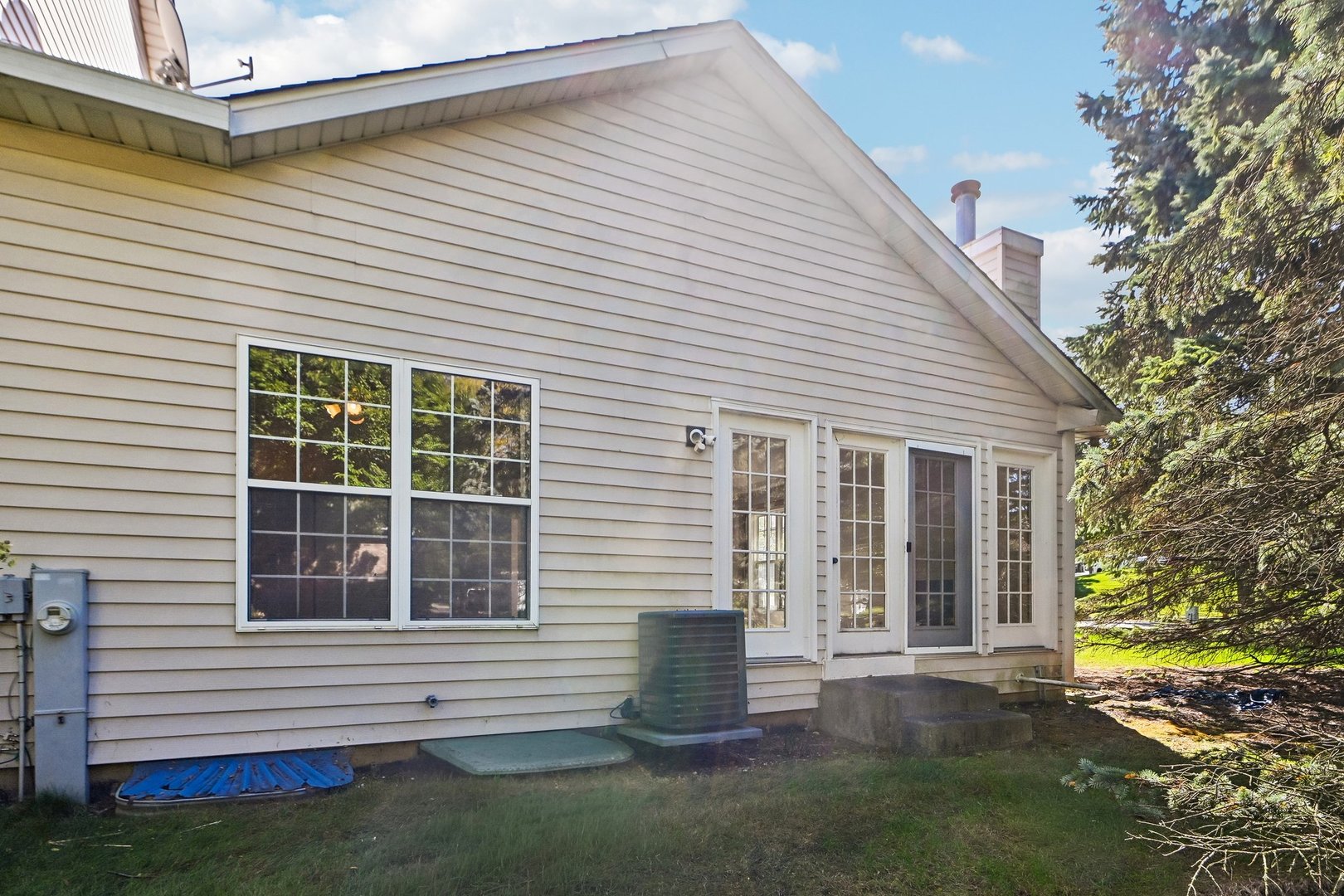 main property photo 34