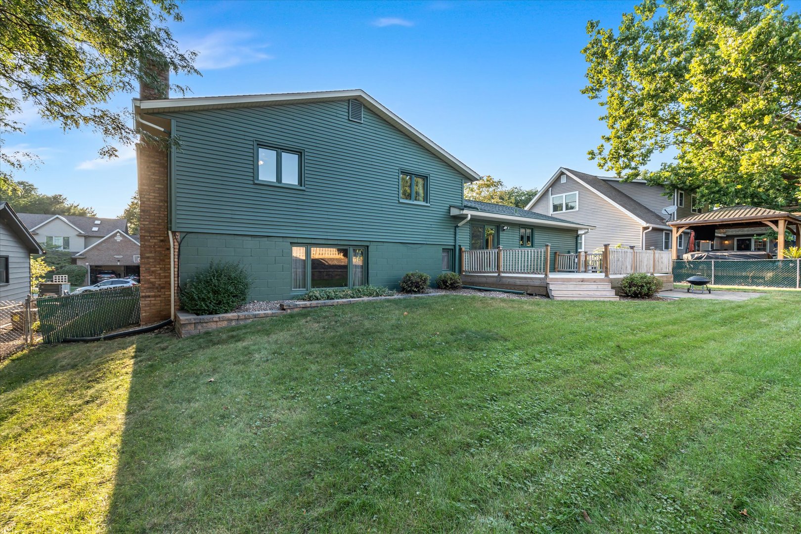 main property photo 39