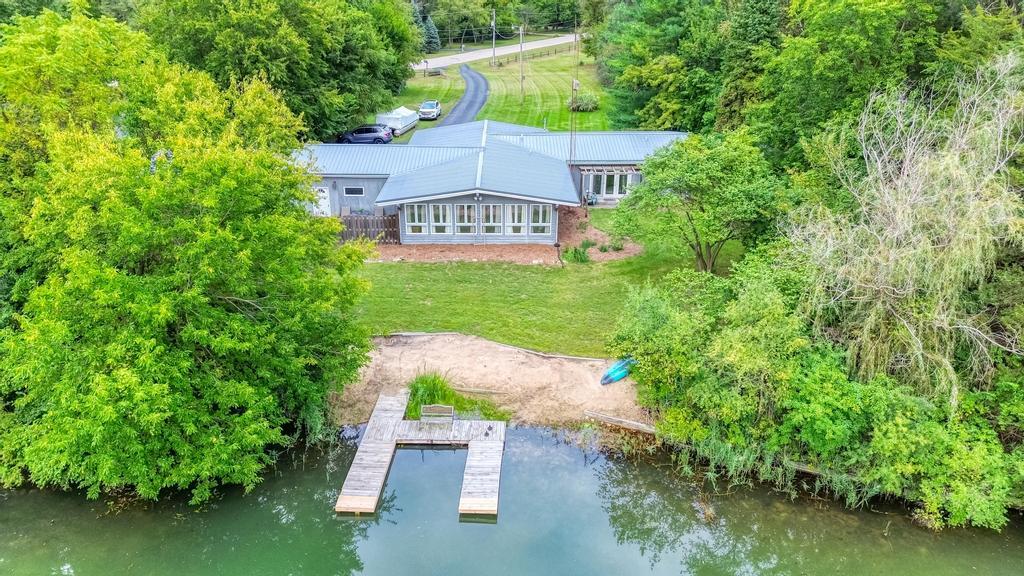 main property photo 36