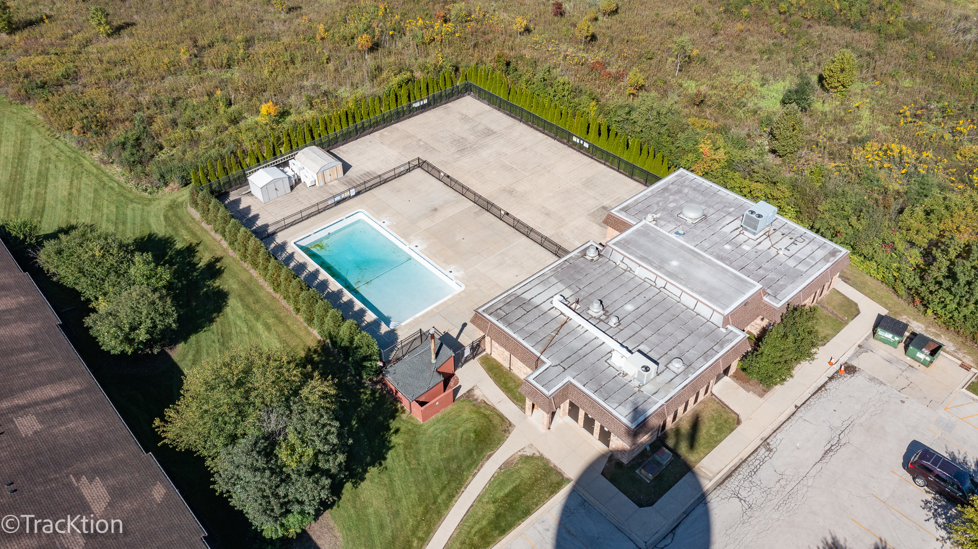 main property photo 18