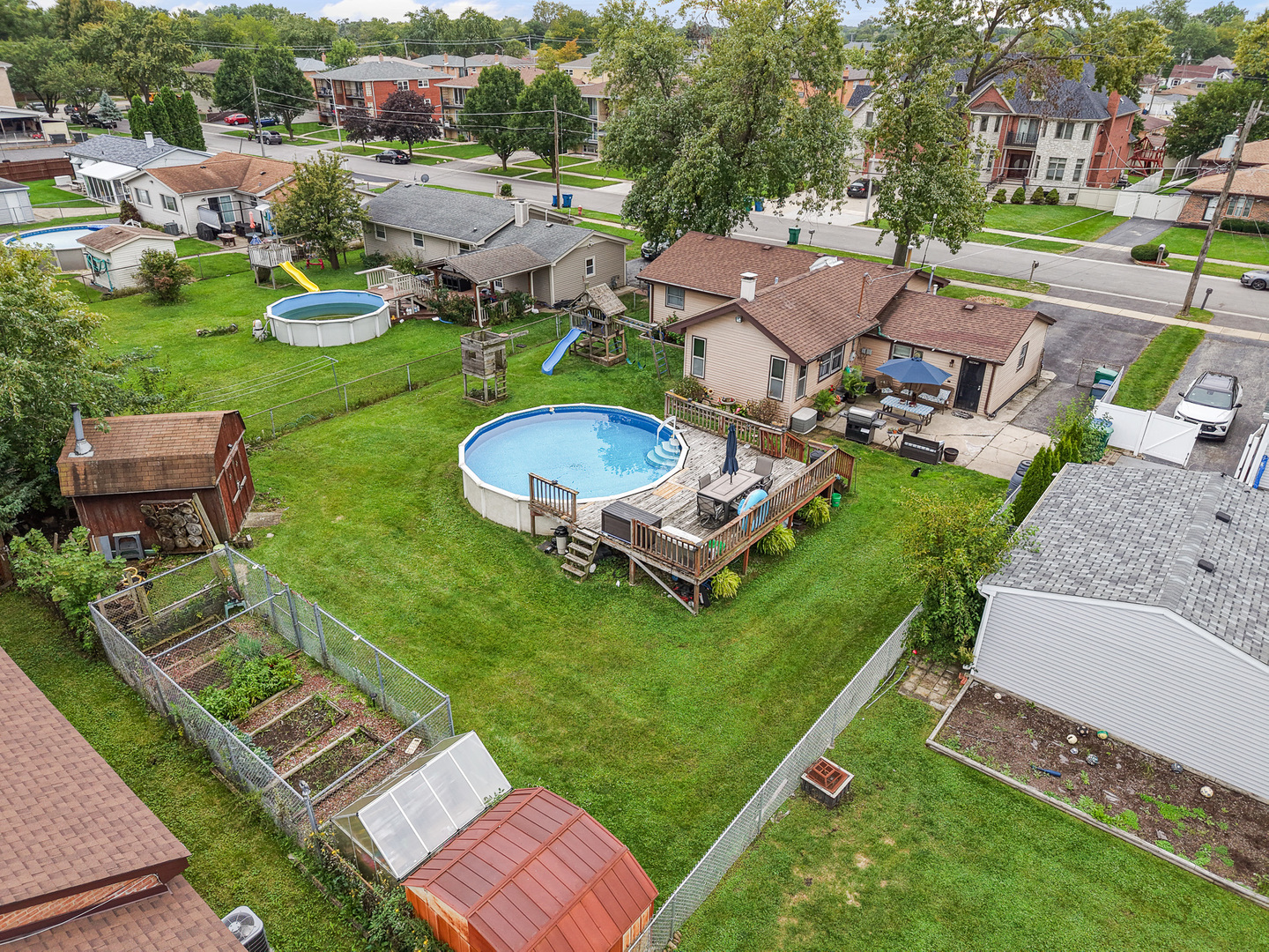 main property photo 14