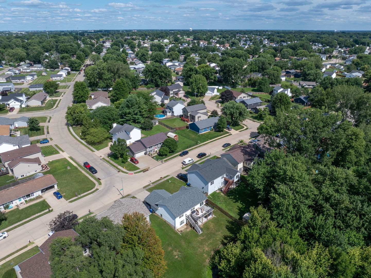 main property photo 41
