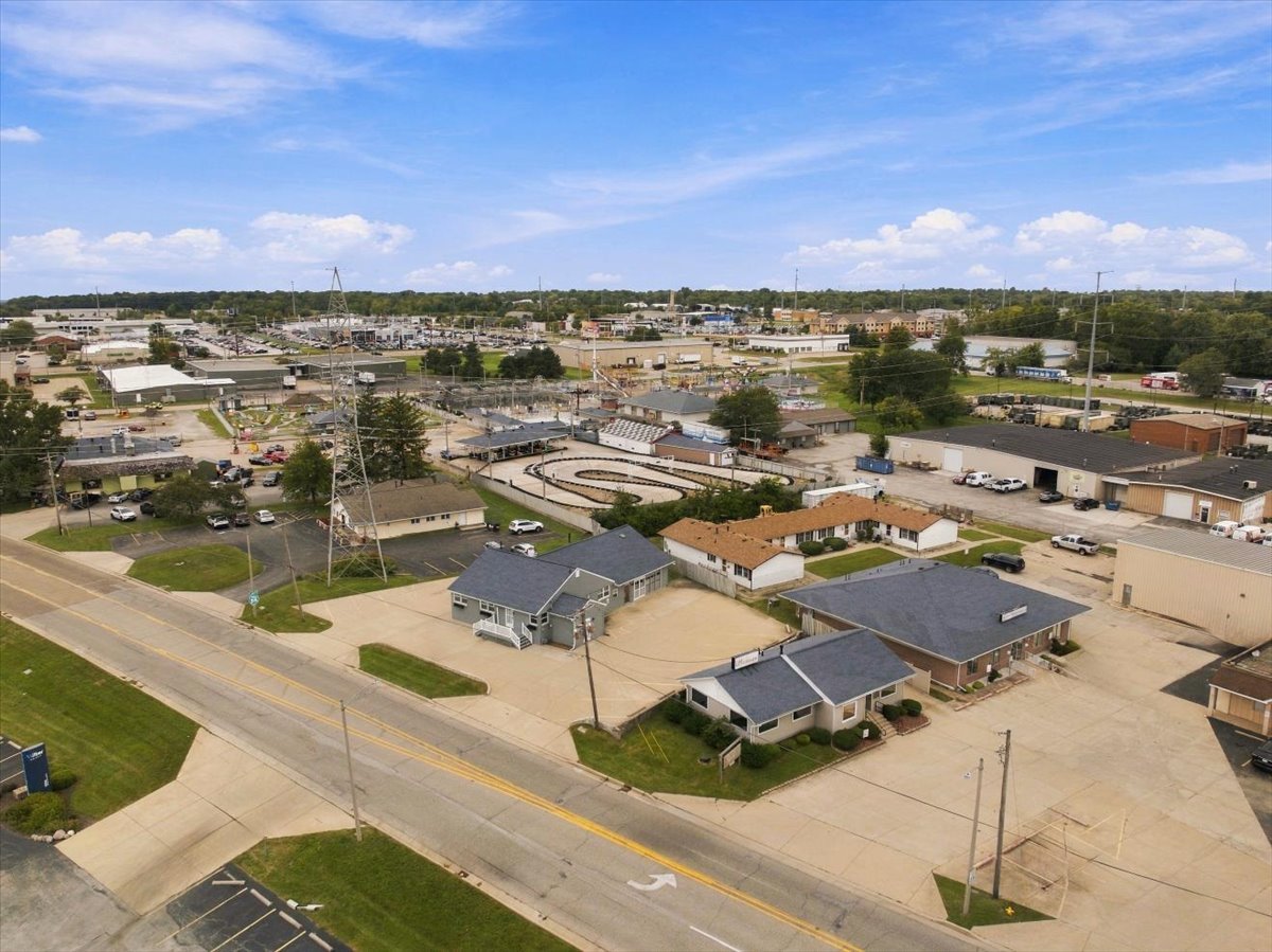 main property photo 36