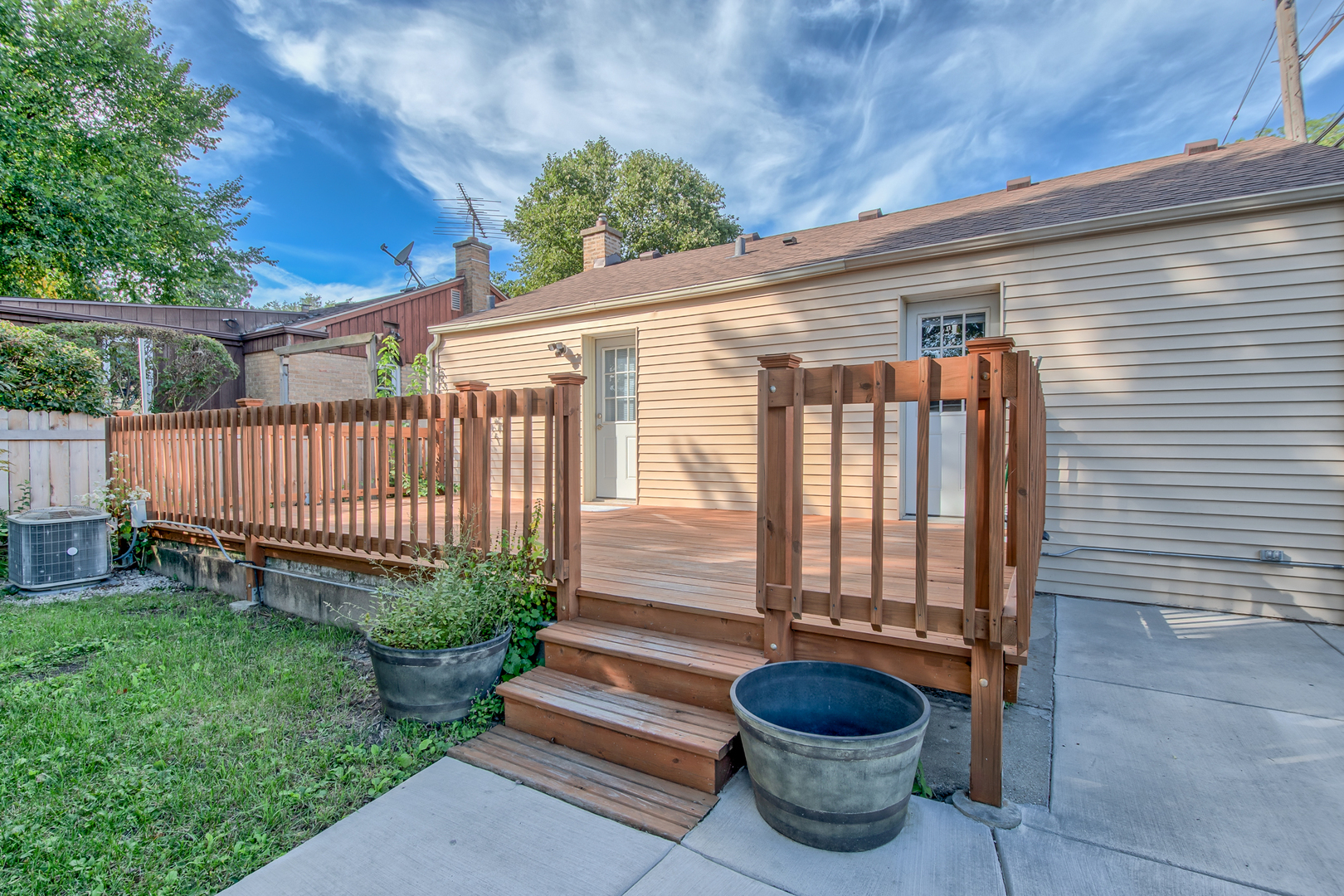 main property photo 18