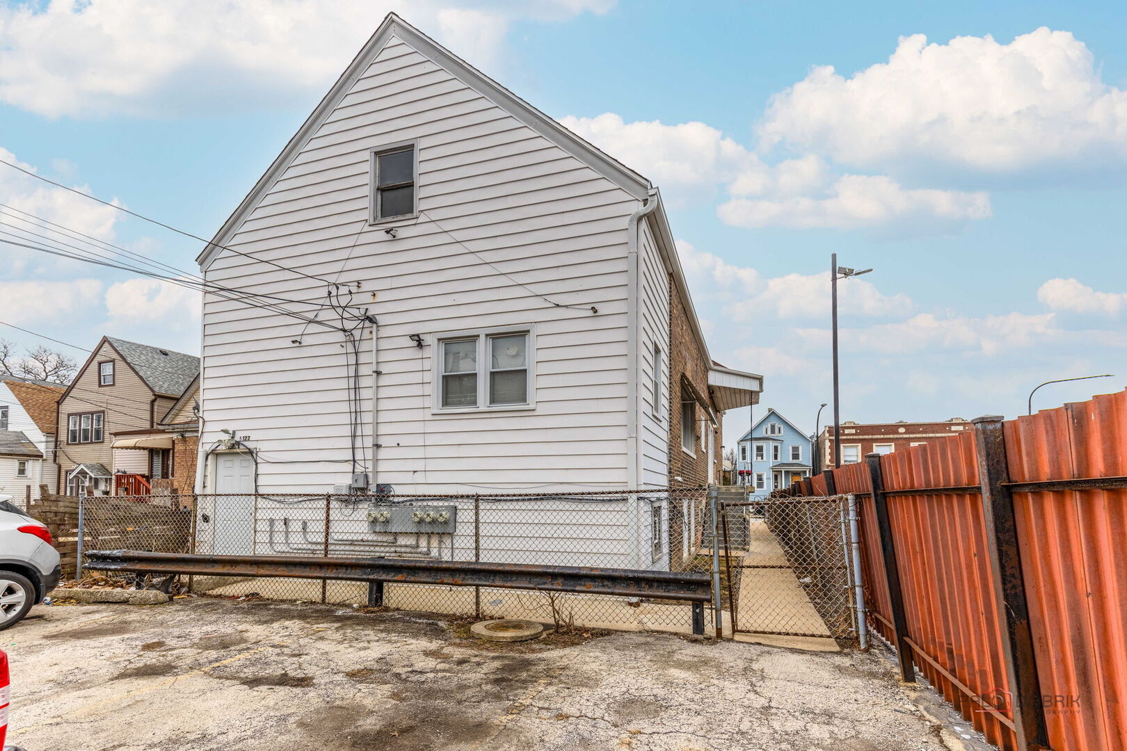 main property photo 40