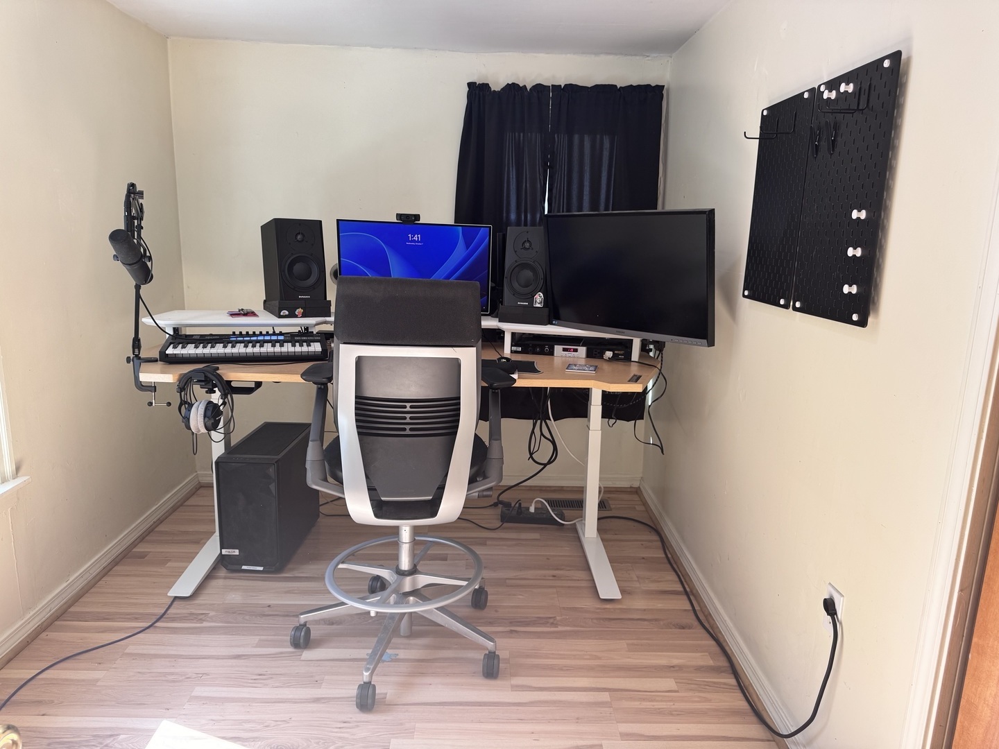 main property photo 14