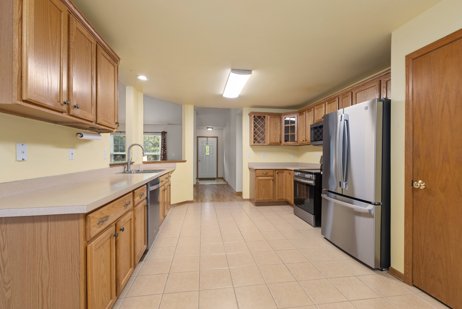 main property photo 7