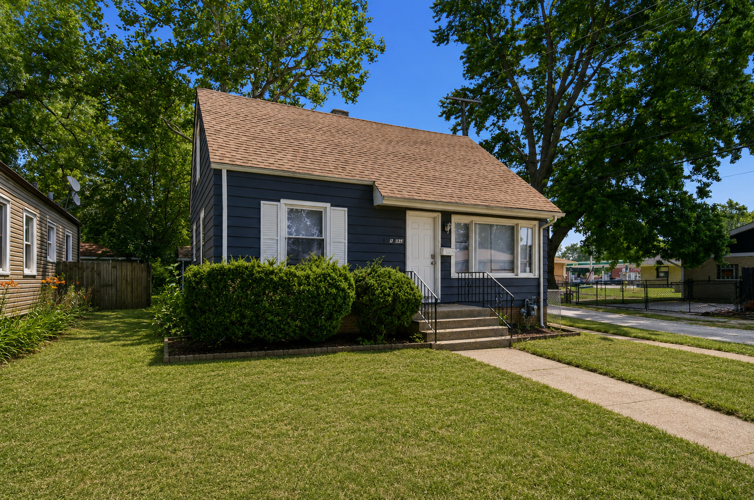 main property photo 18