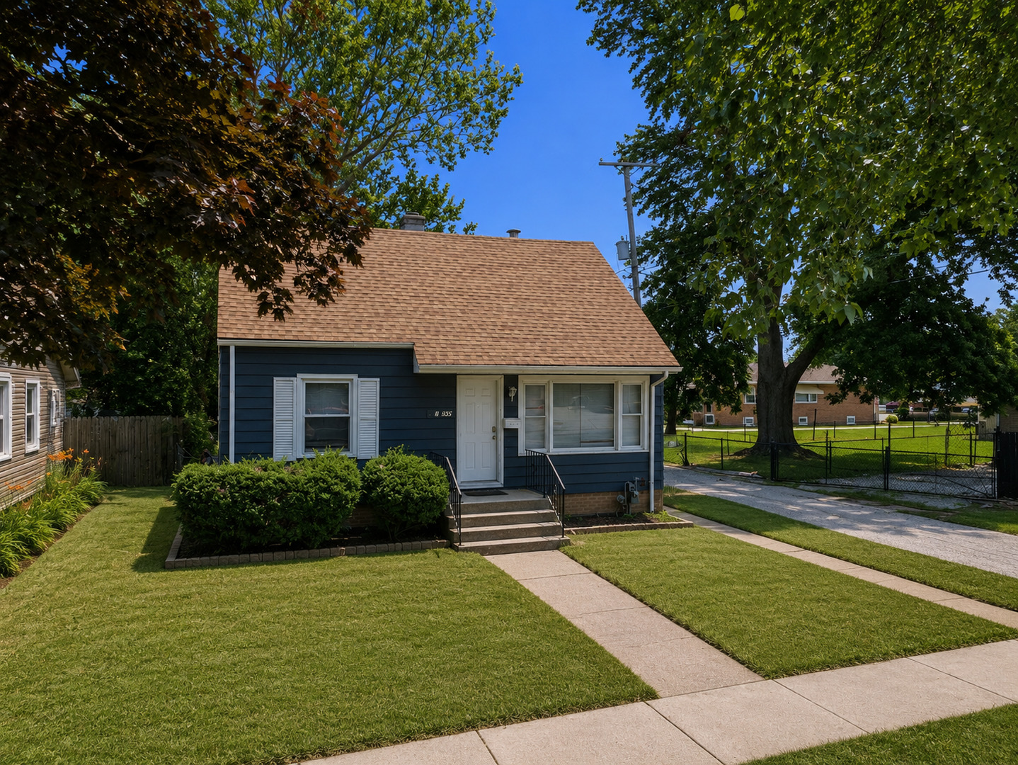 main property photo 19