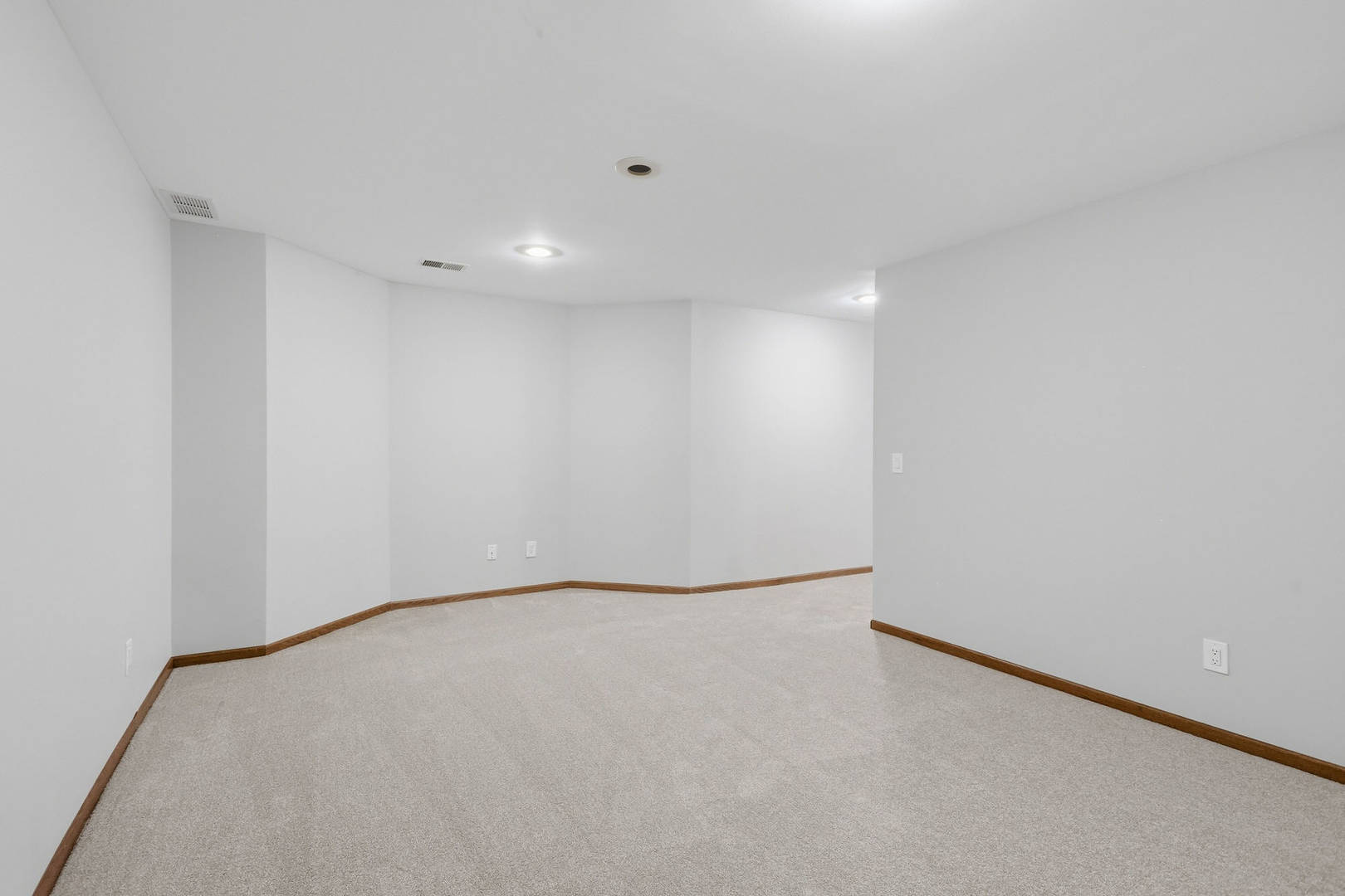 main property photo 64