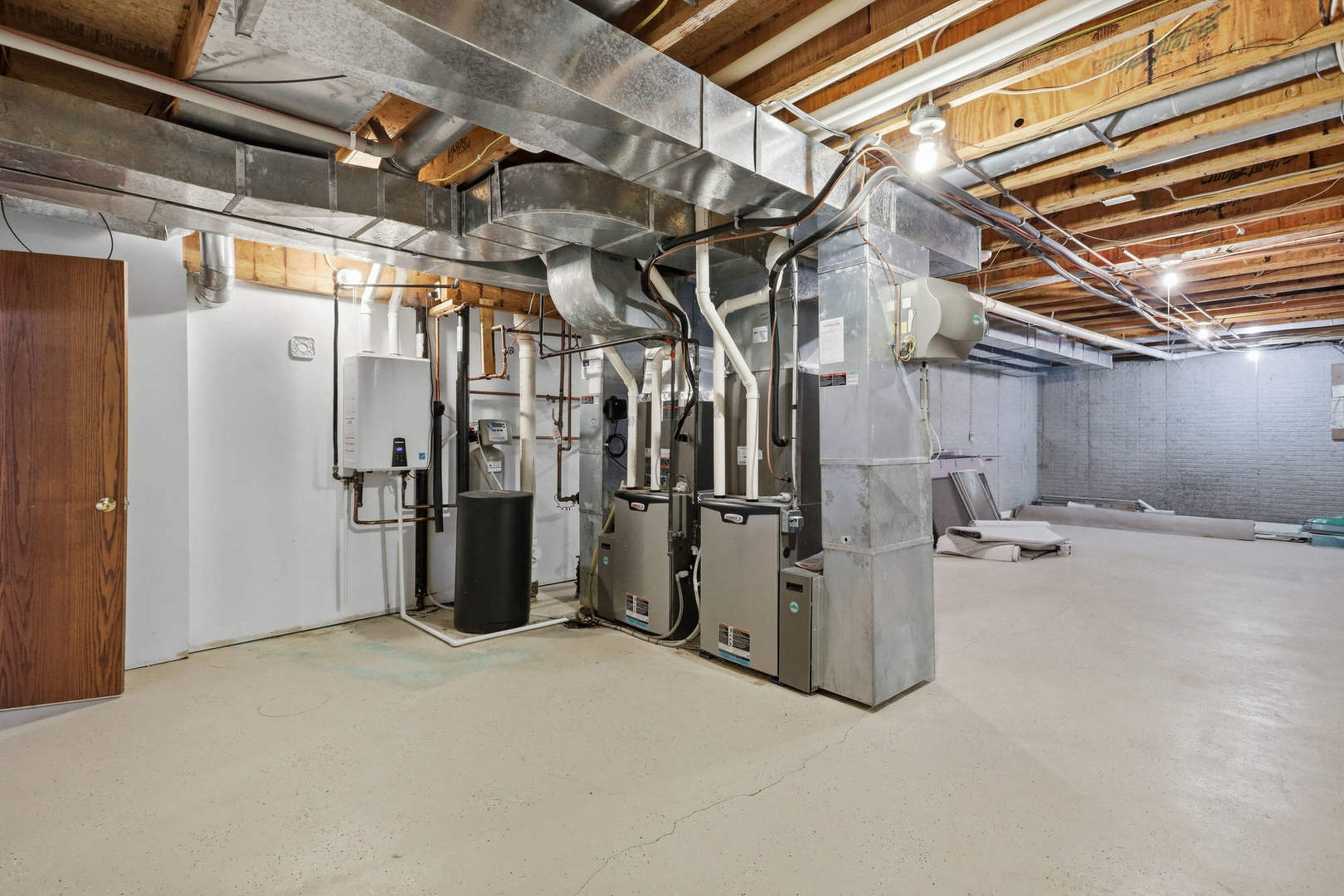 main property photo 70
