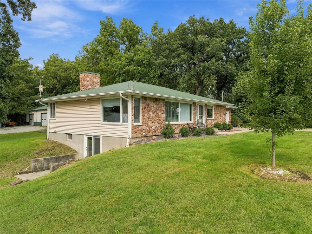 main property photo 36