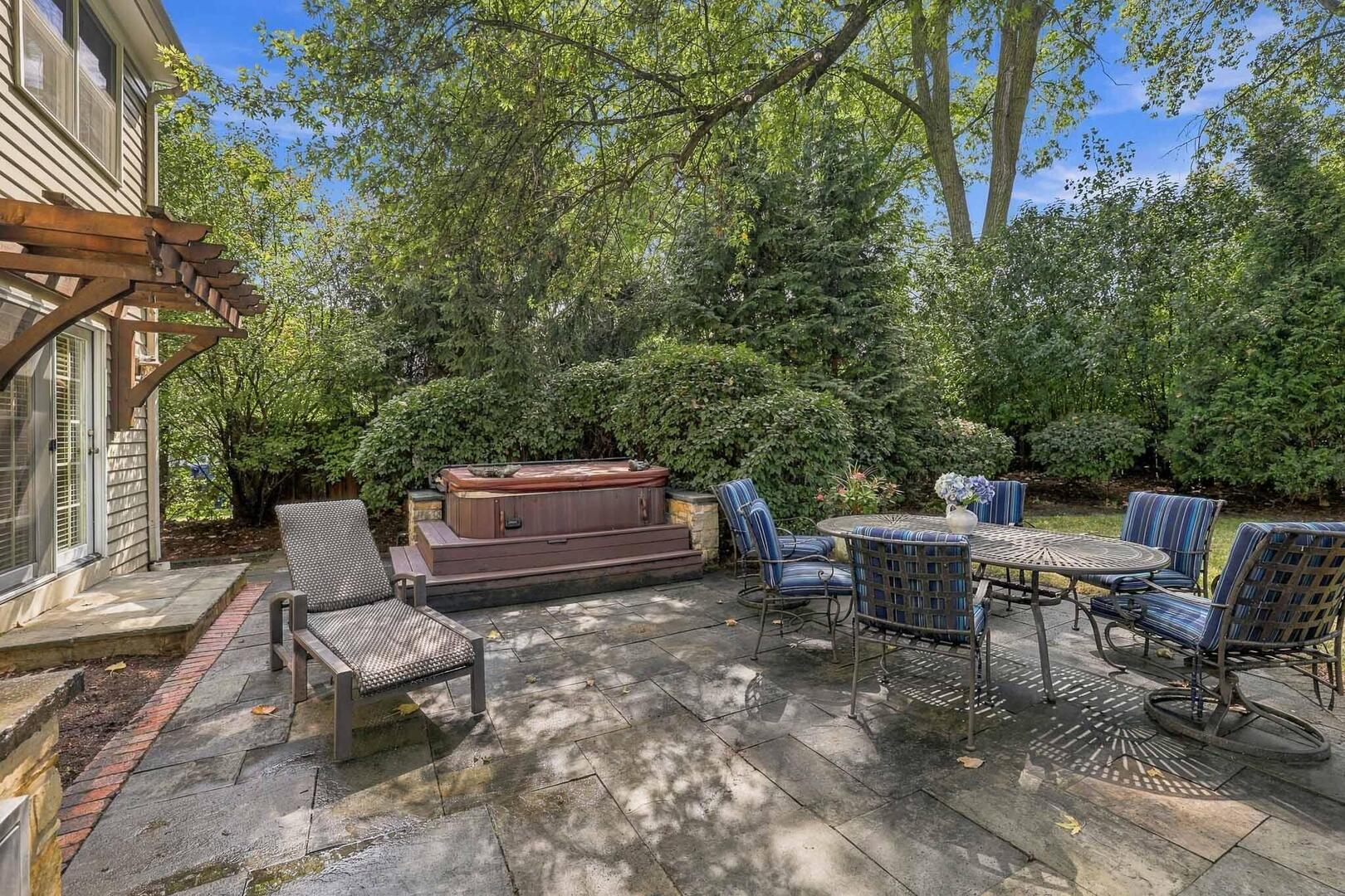 main property photo 51