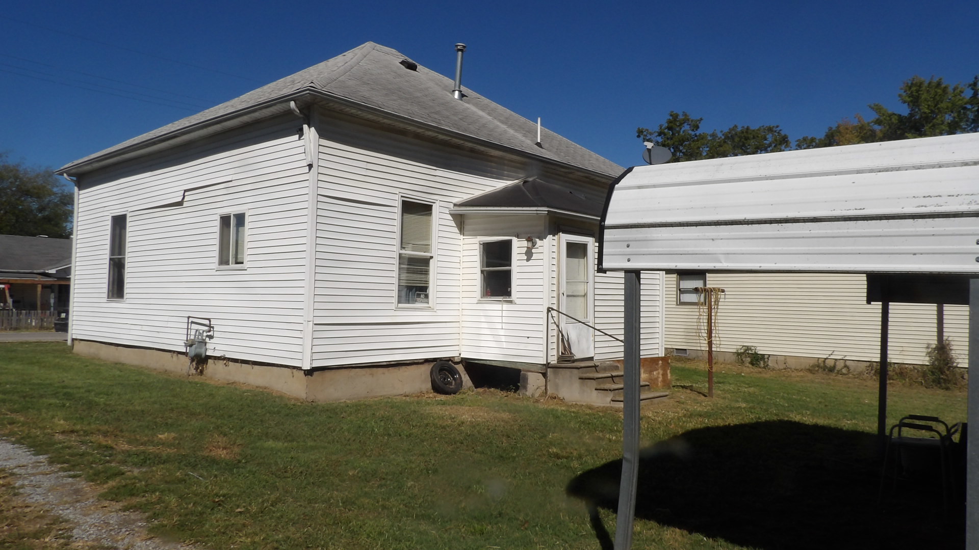 main property photo 7