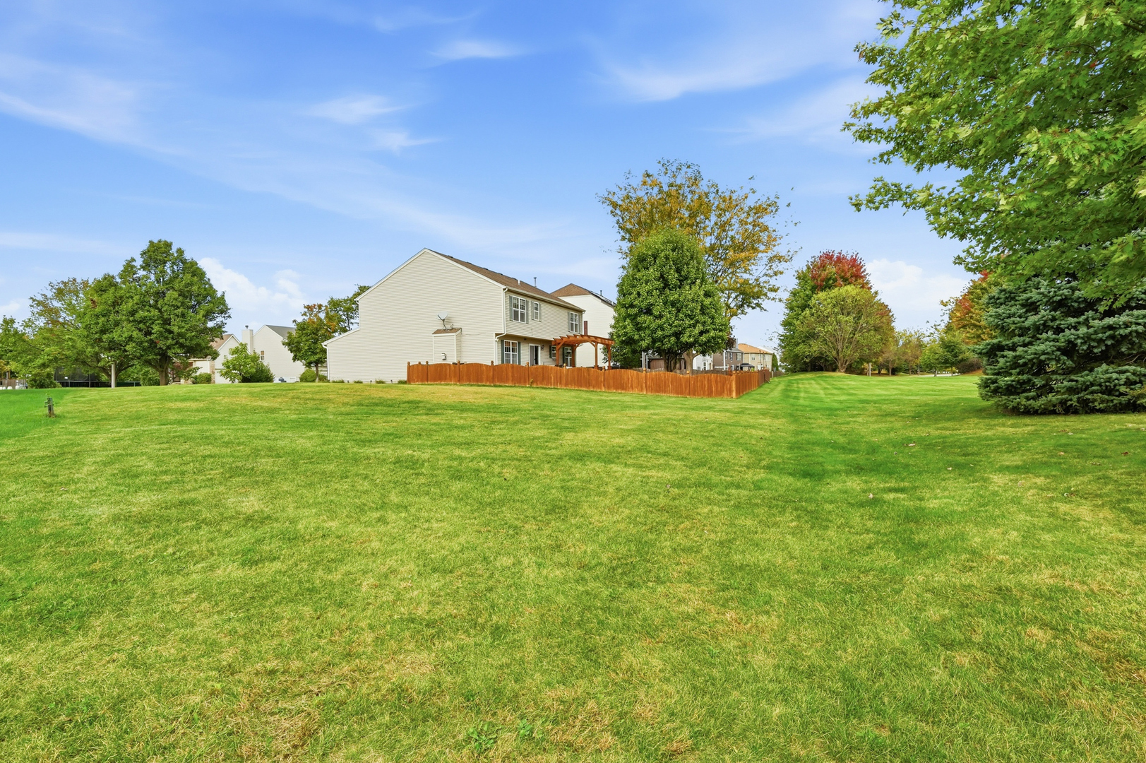 main property photo 6
