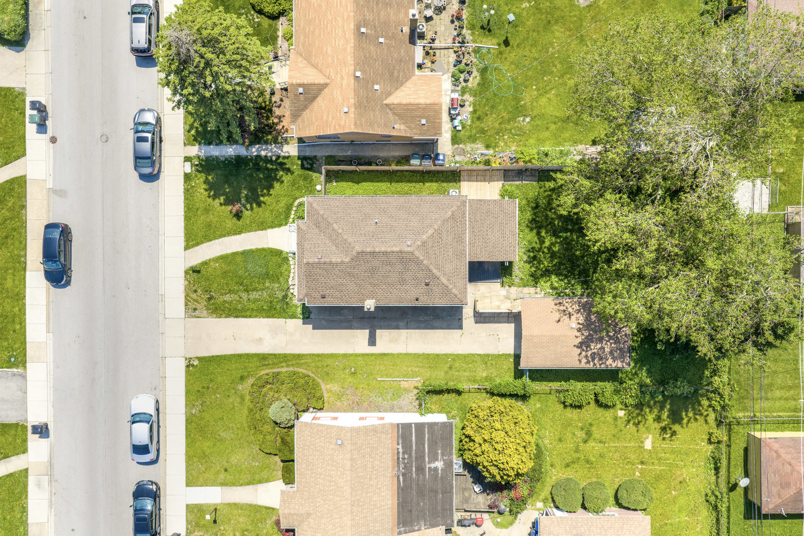 main property photo 32