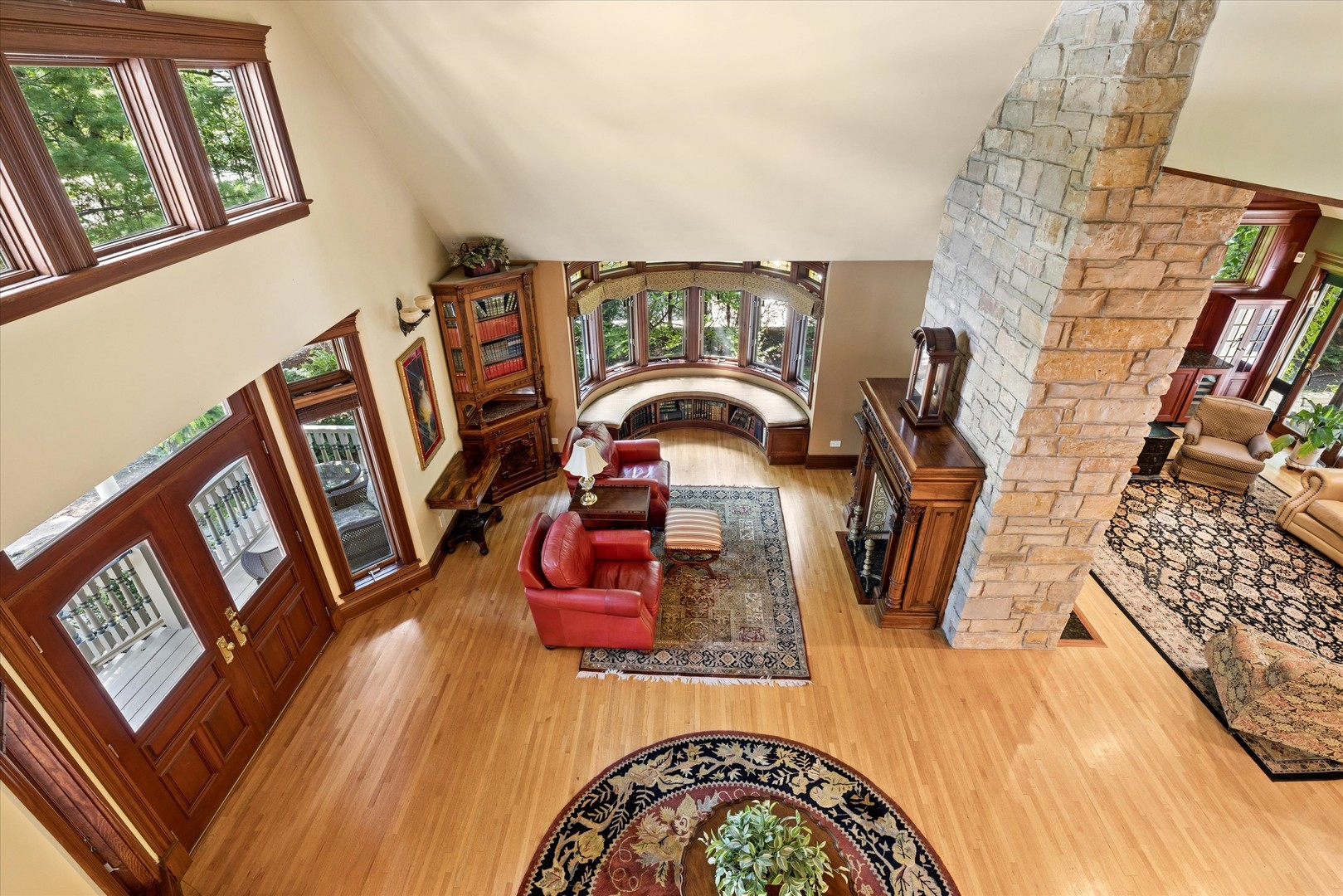 main property photo 9