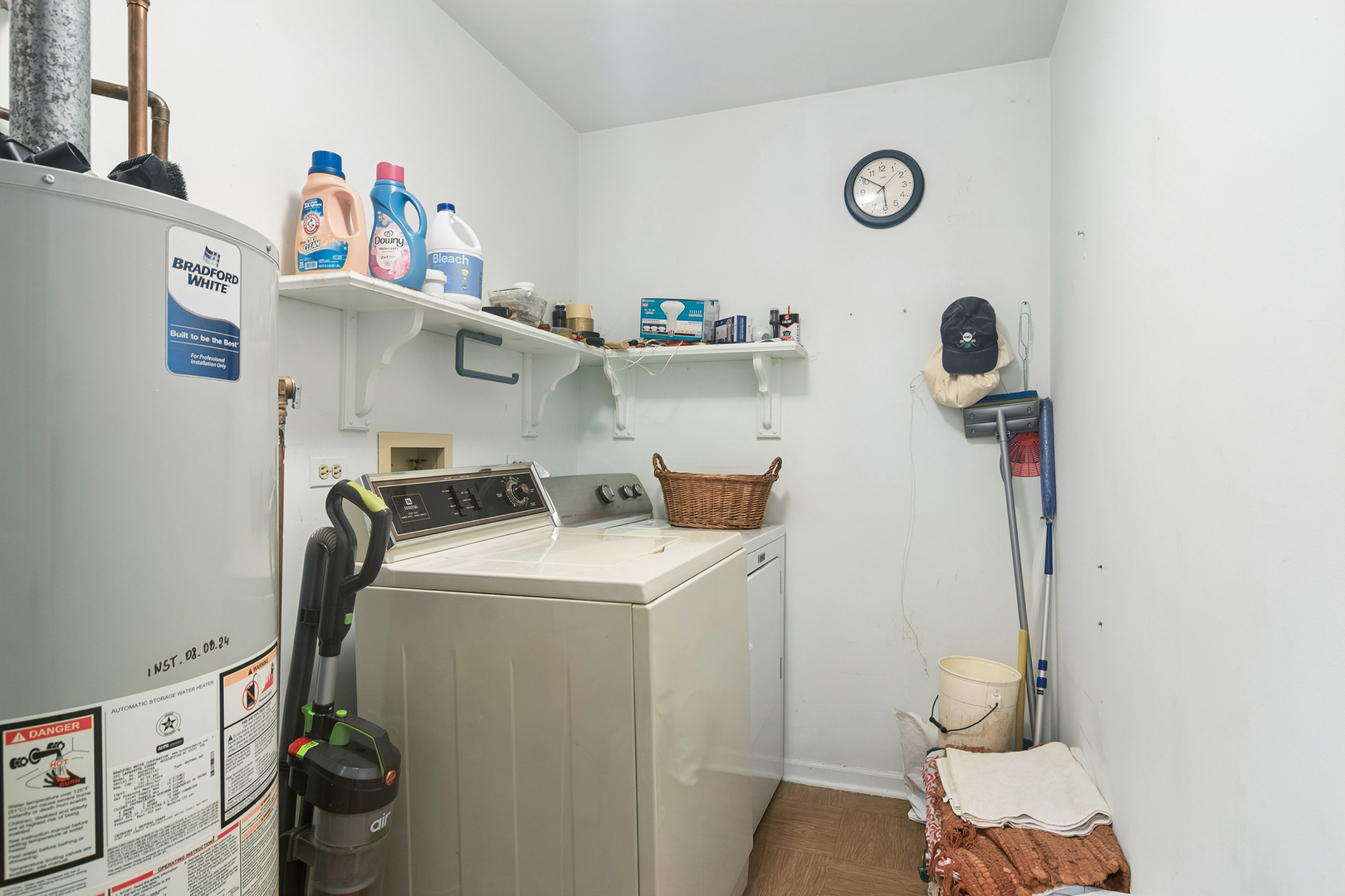 main property photo 16