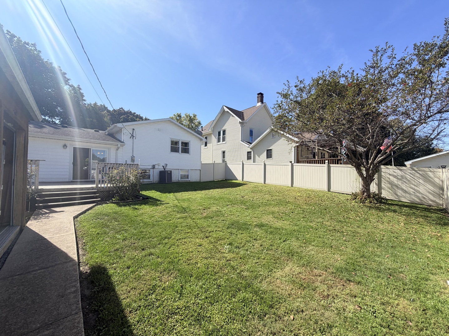 main property photo 12