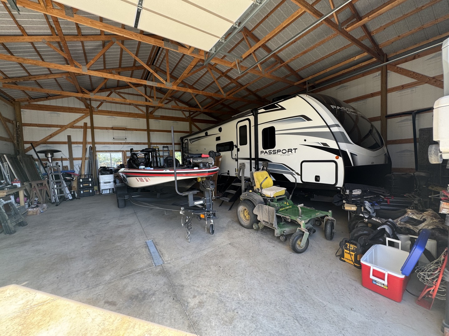 main property photo 7