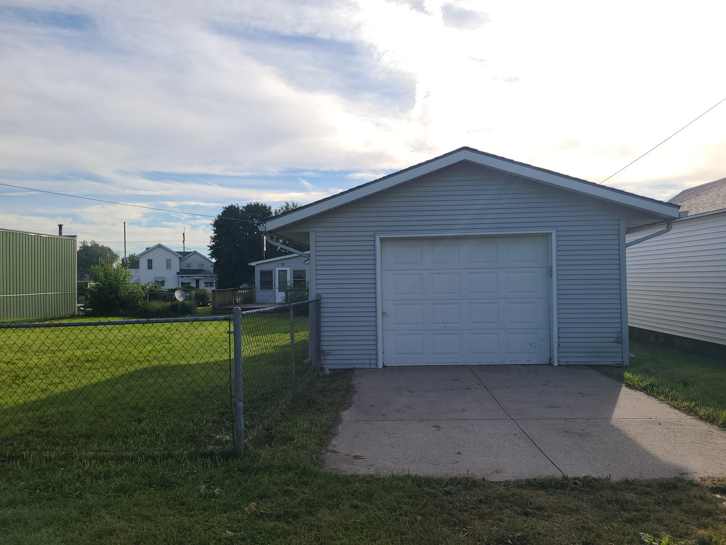 main property photo 22