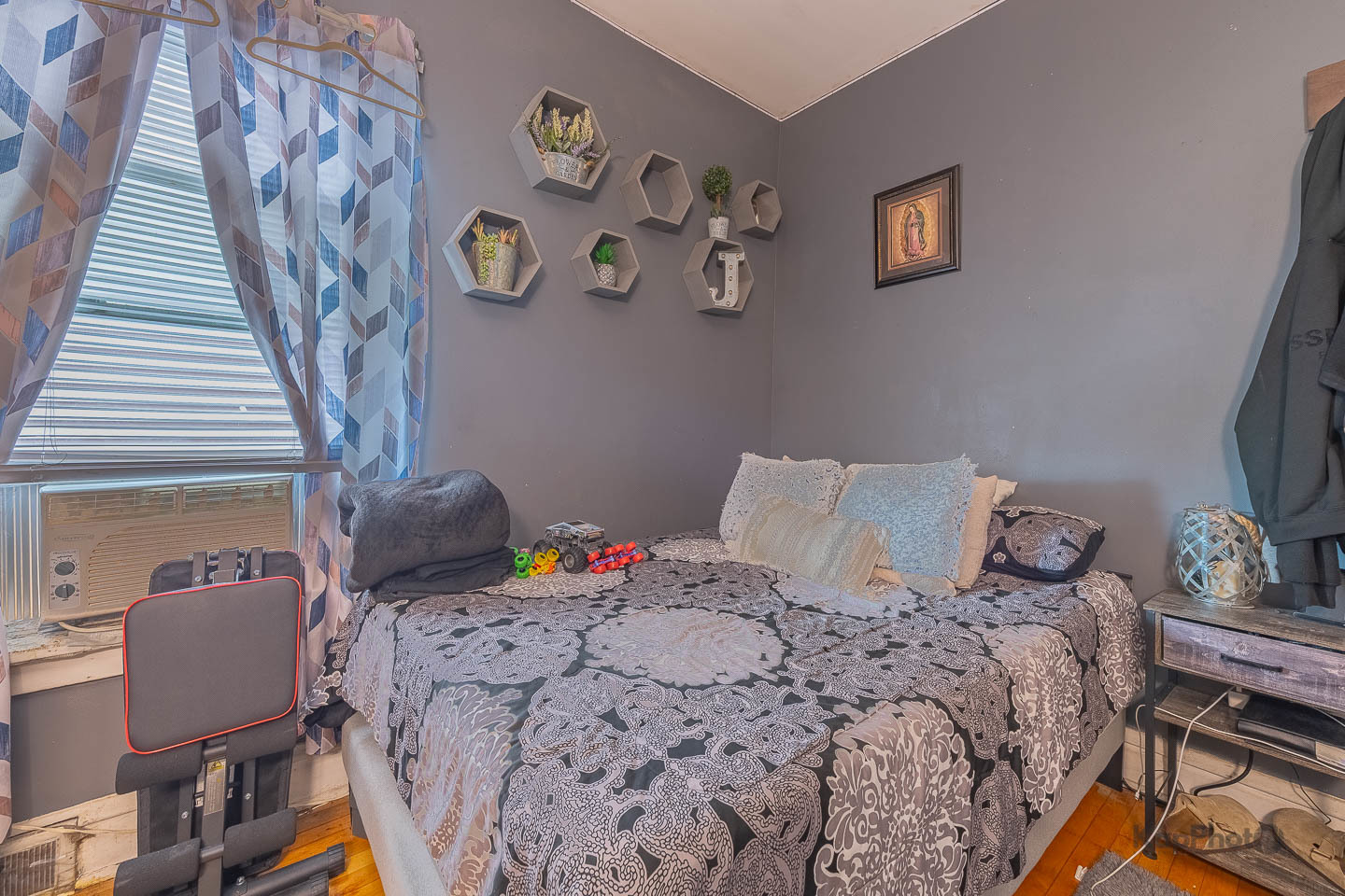 main property photo 11