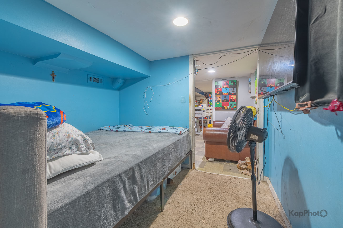 main property photo 22
