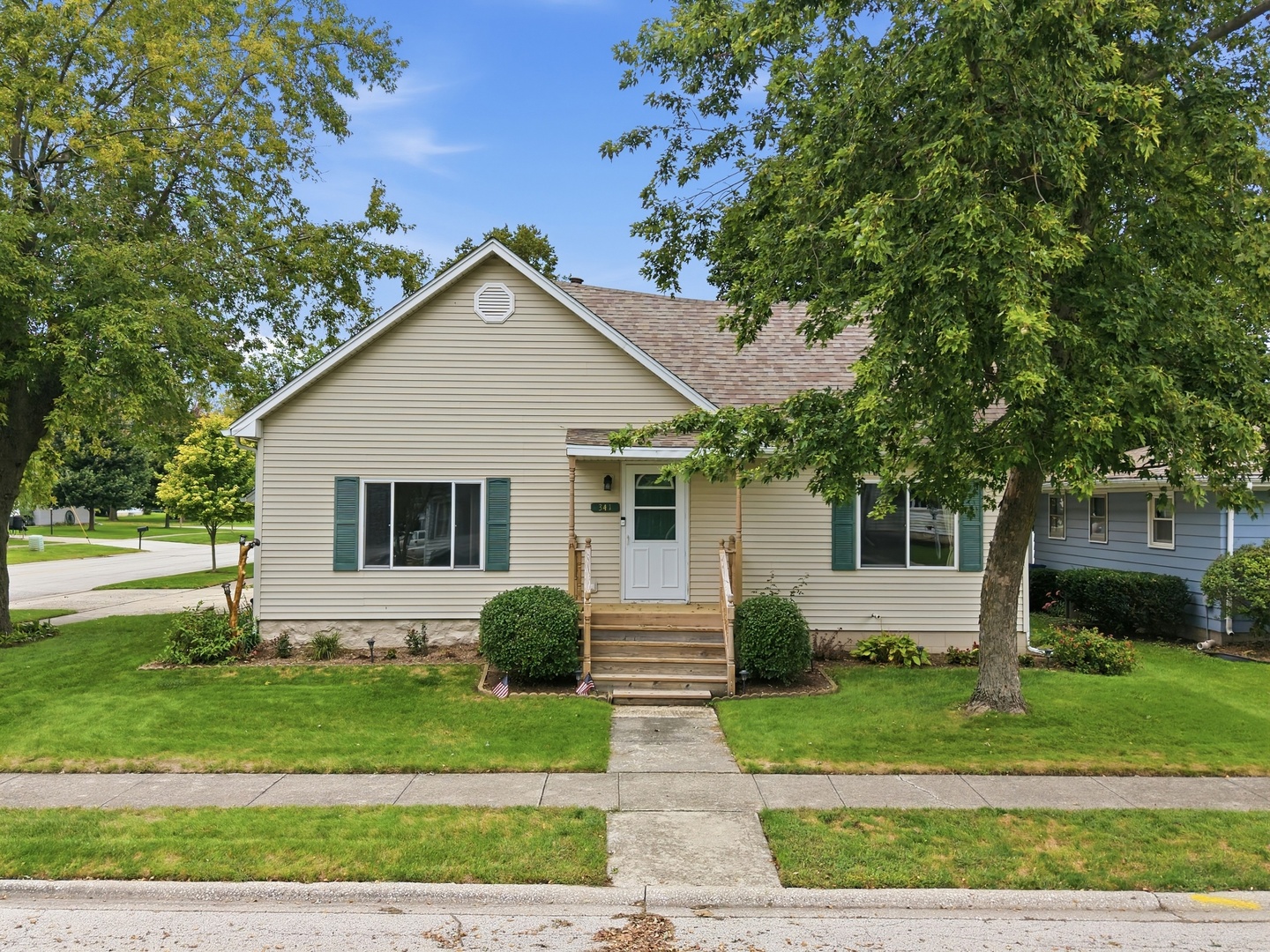 main property photo 30