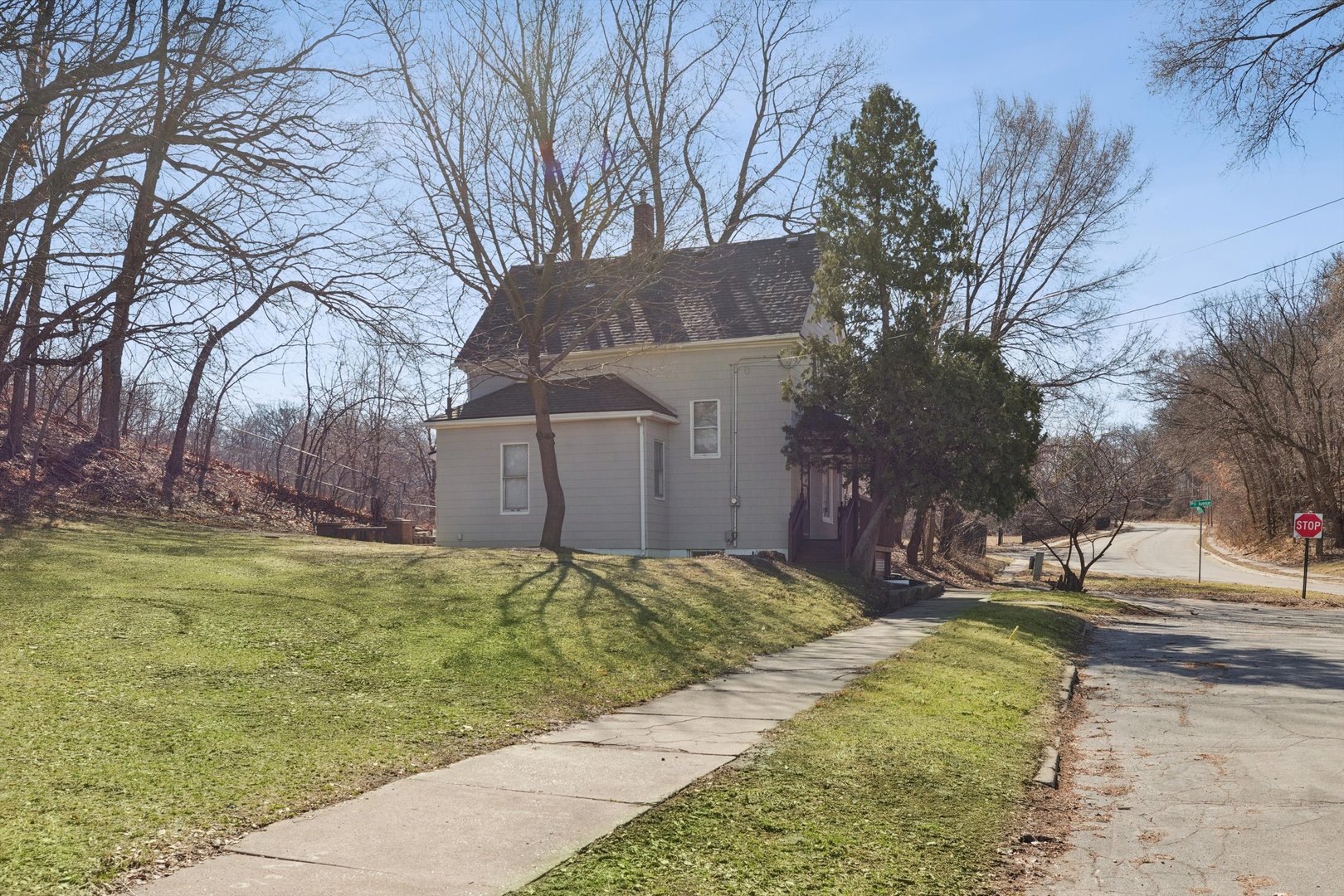 main property photo 2
