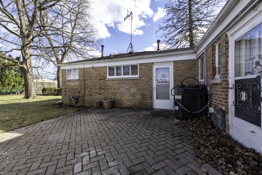 main property photo 23