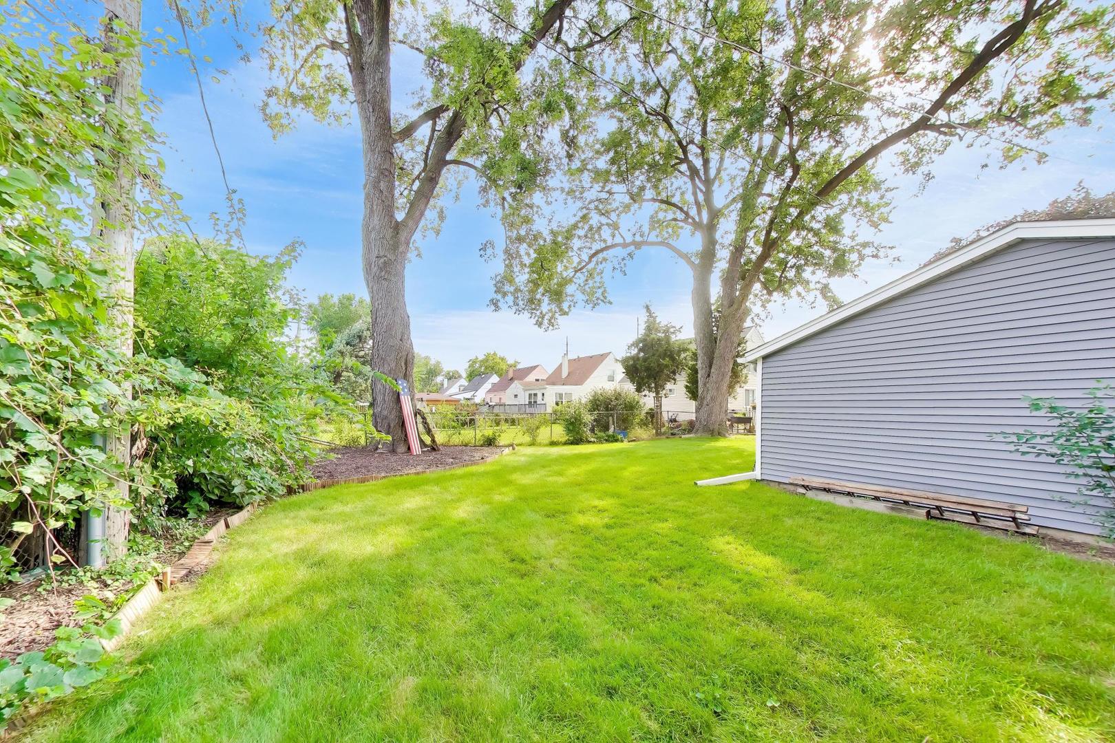 main property photo 34