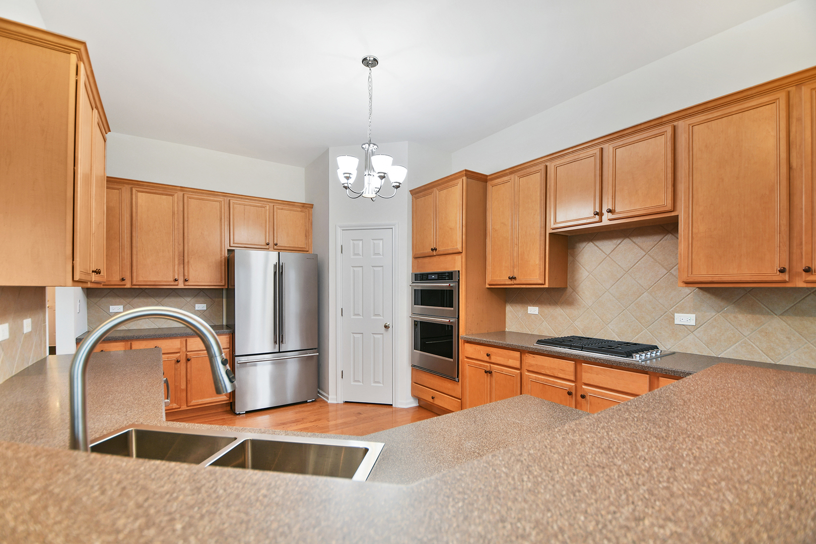 main property photo 15