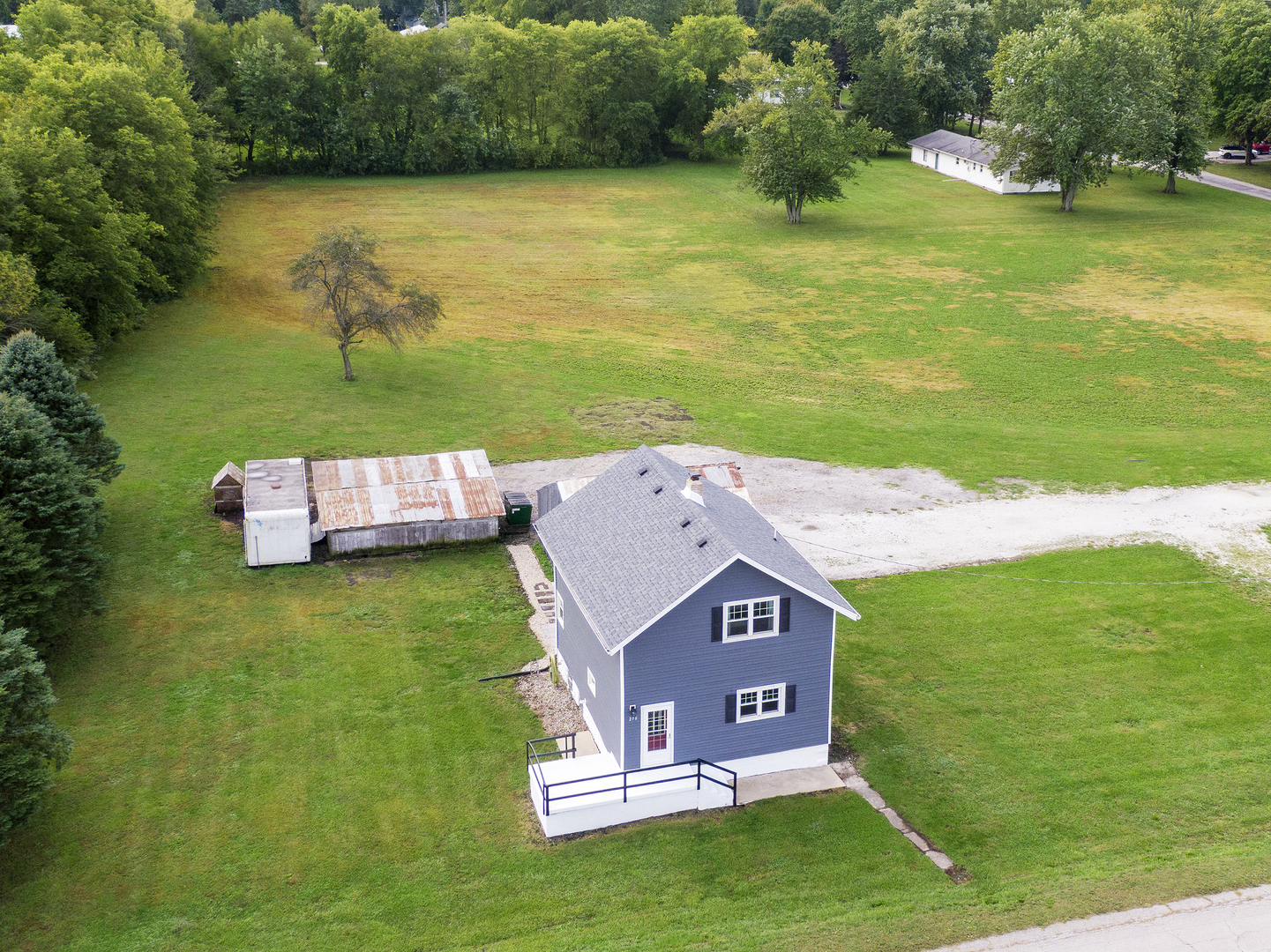 main property photo 2