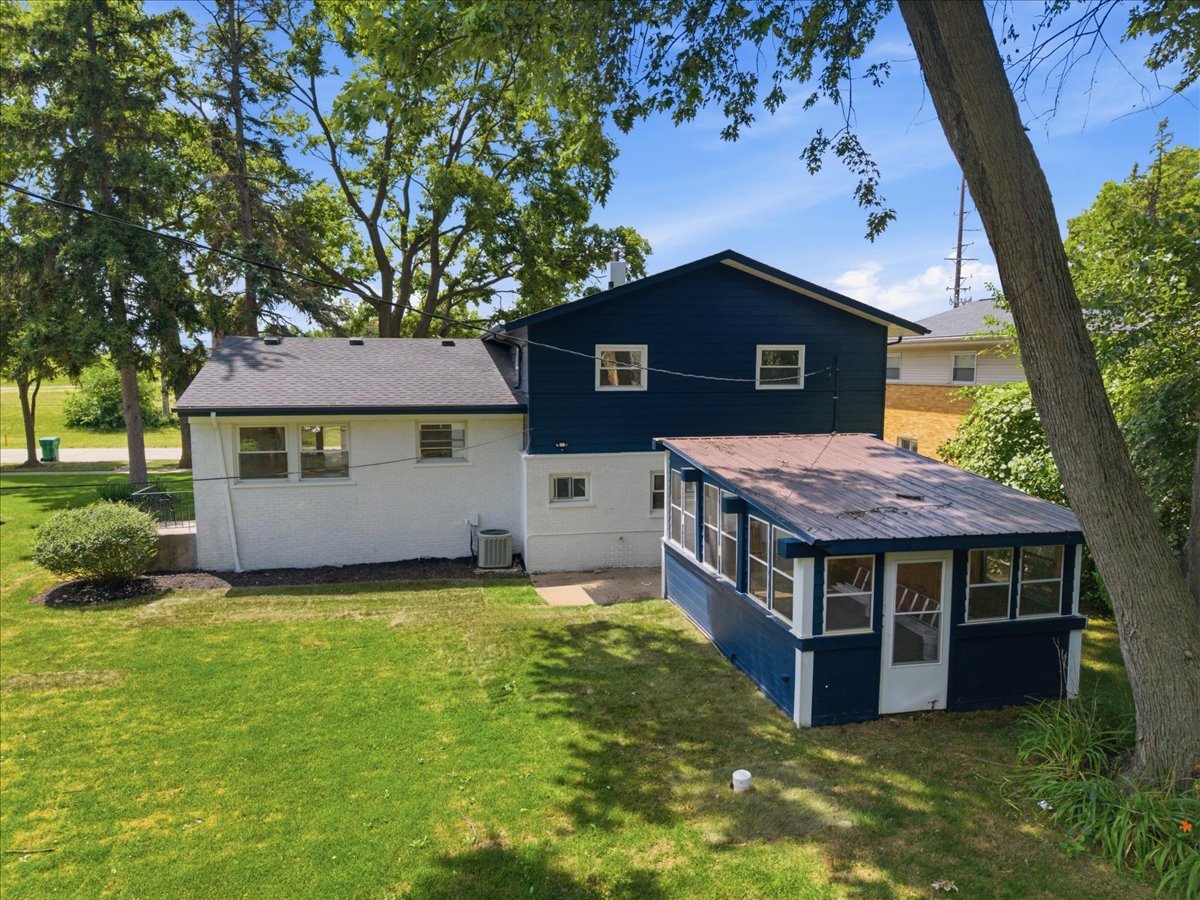main property photo 21