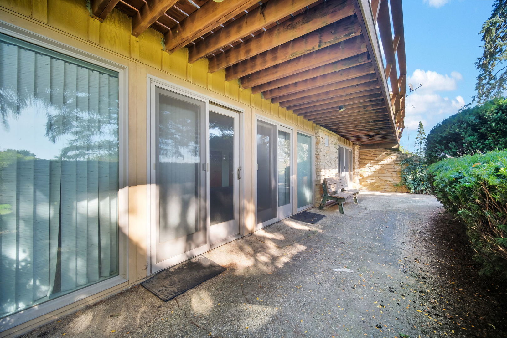 main property photo 37