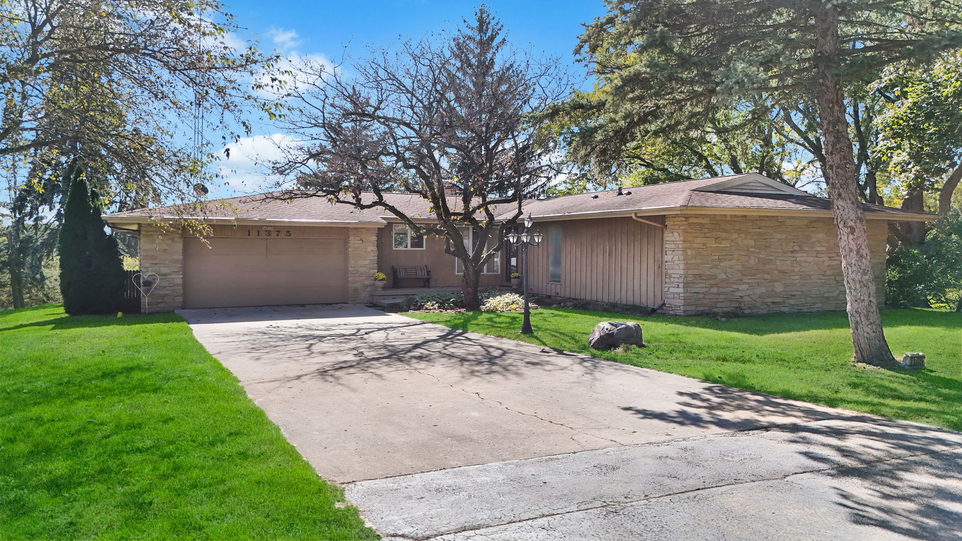 main property photo 44