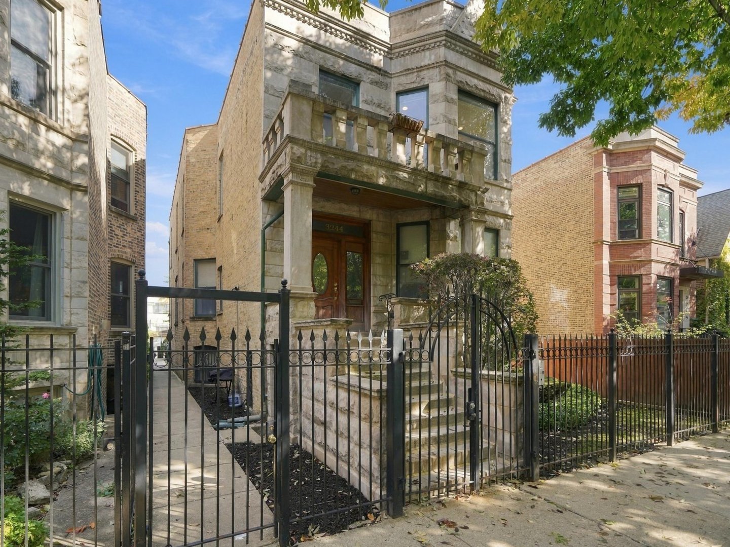 main property photo 4