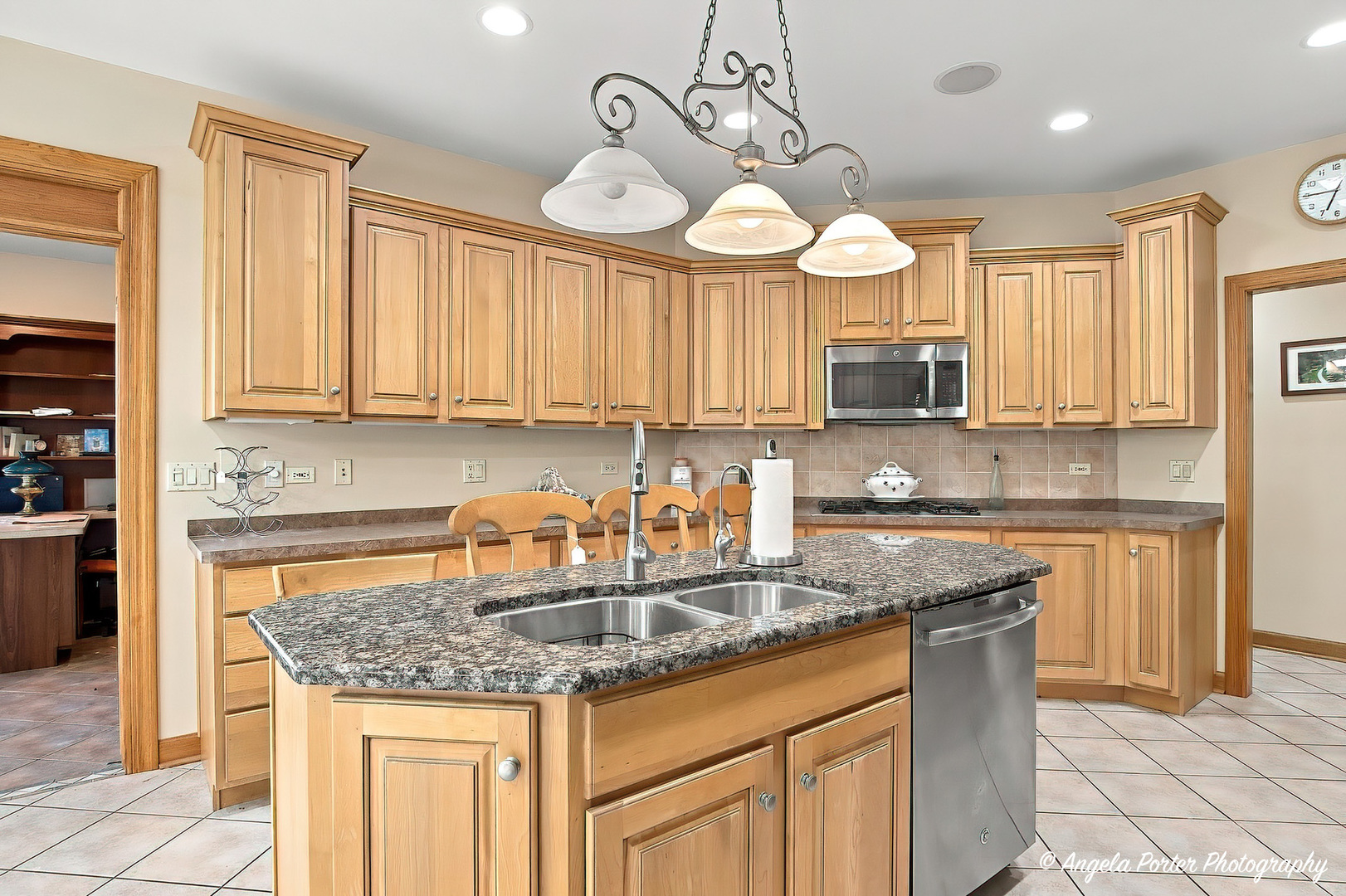 main property photo 13