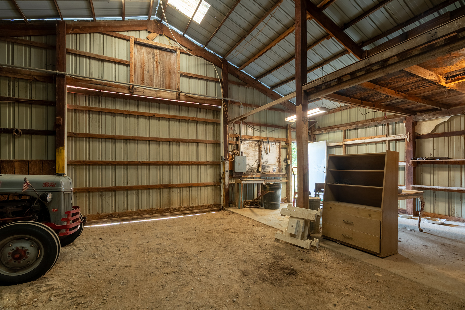 main property photo 41