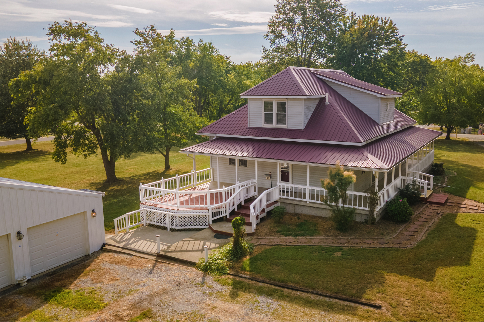 main property photo 6