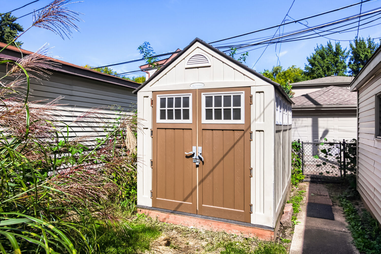 main property photo 13