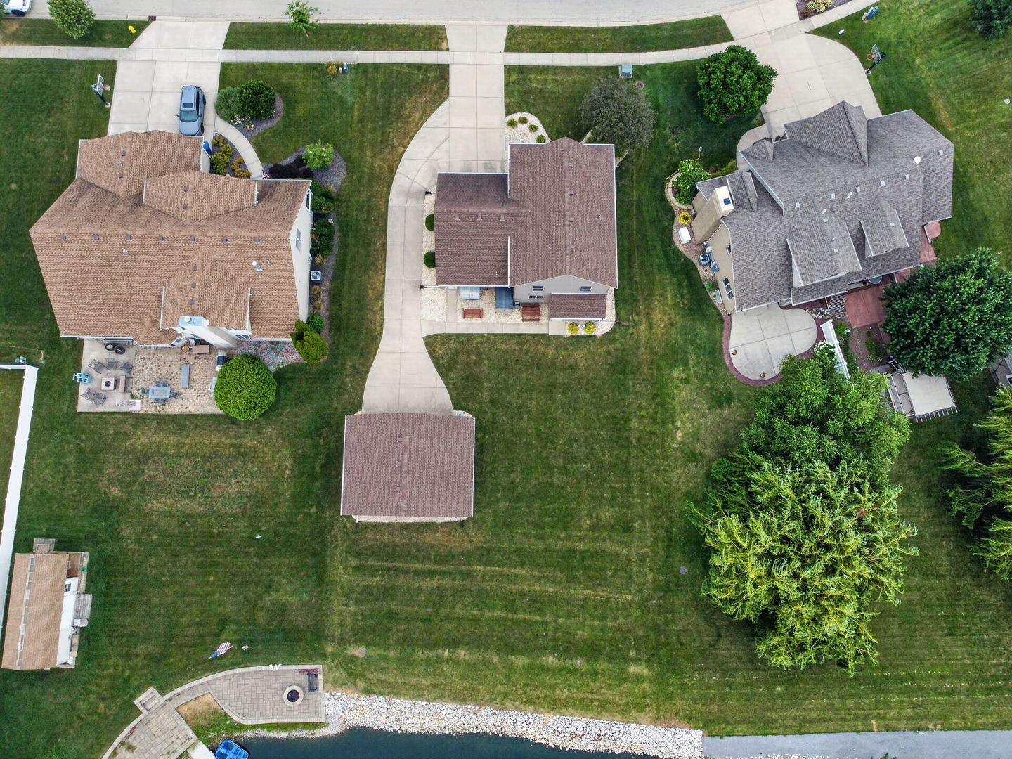 main property photo 14