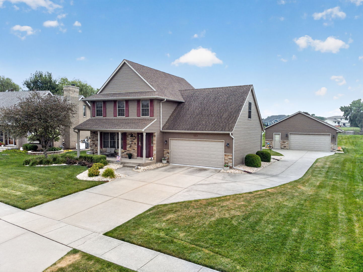 main property photo 6