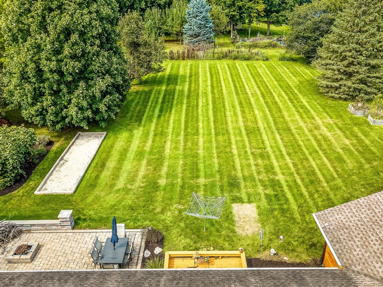 main property photo 46