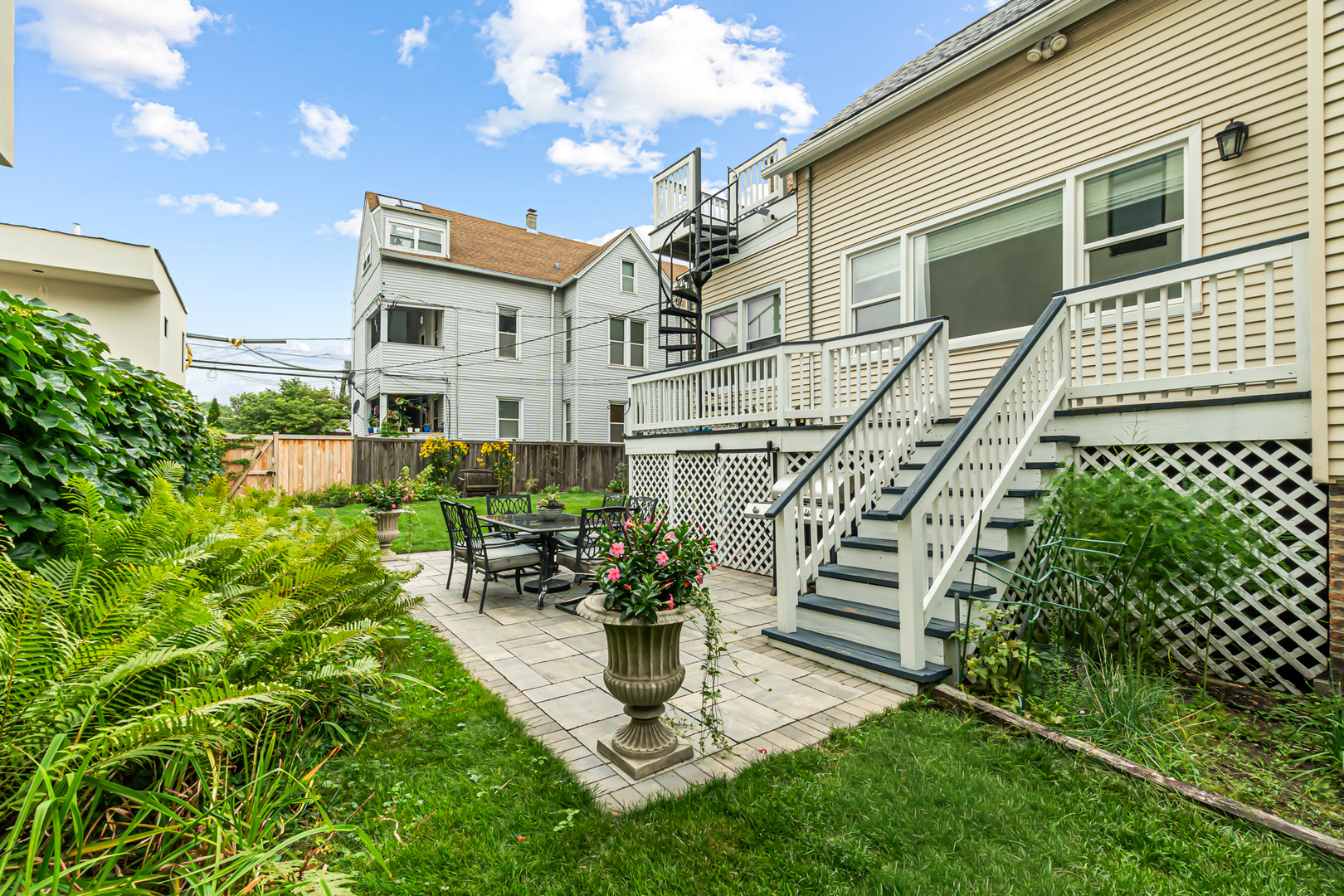 main property photo 59