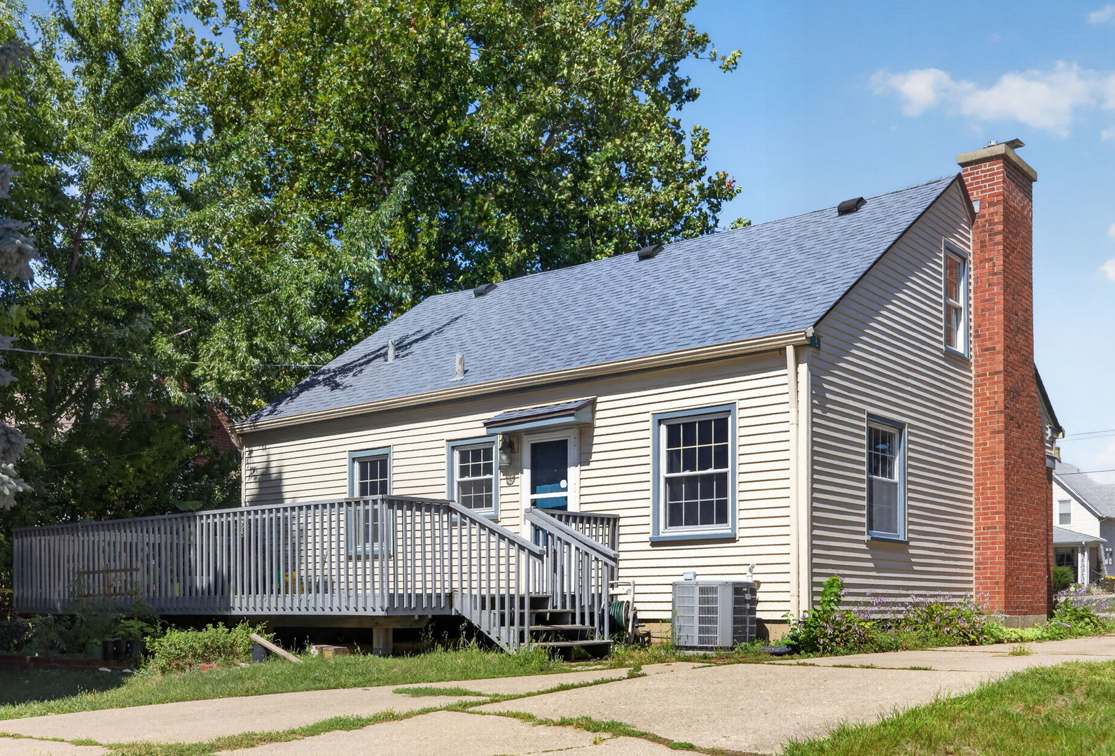 main property photo 29