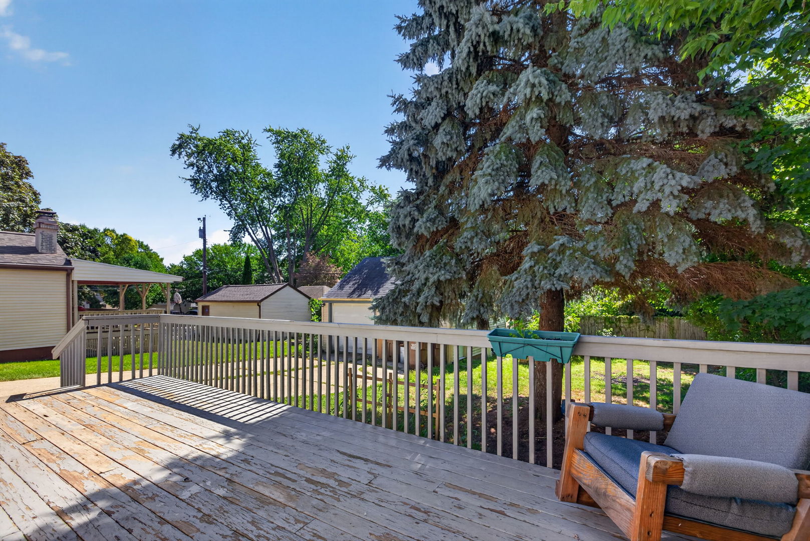 main property photo 30