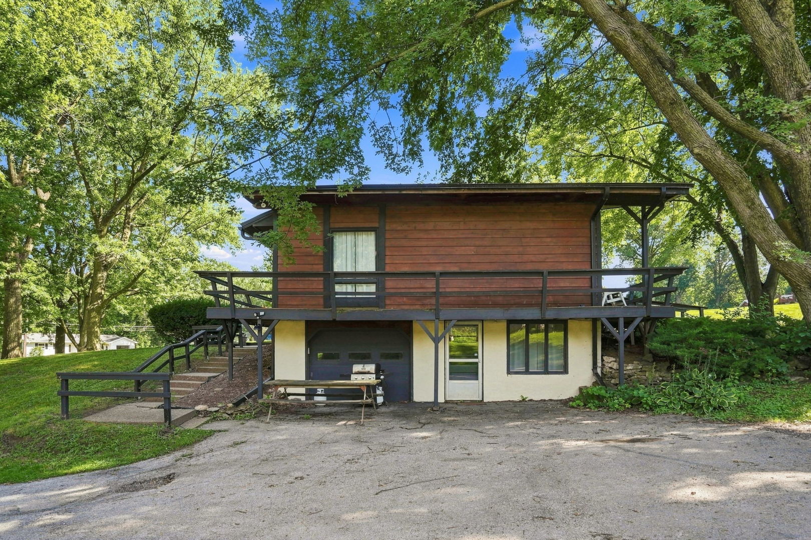 main property photo 21