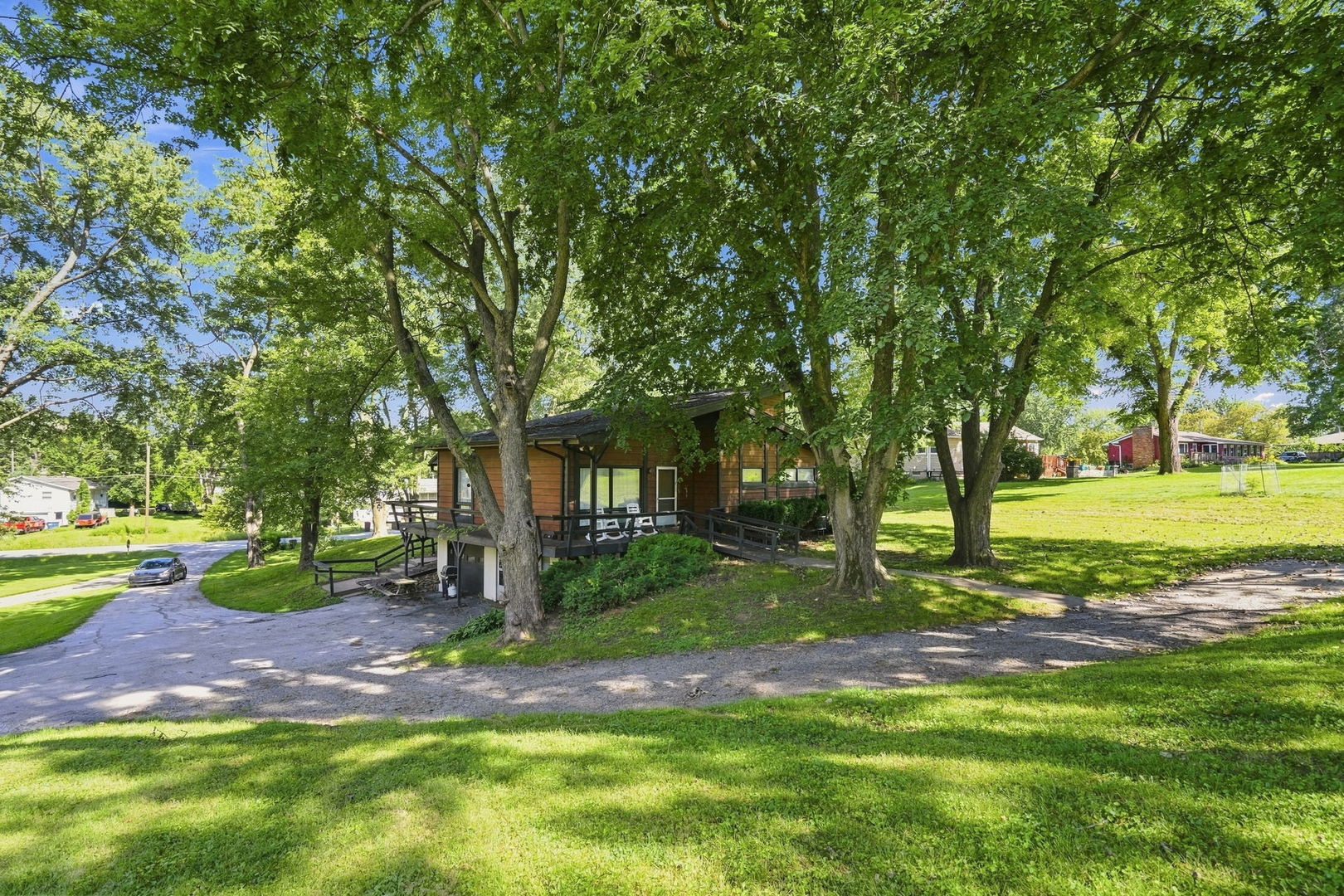 main property photo 22