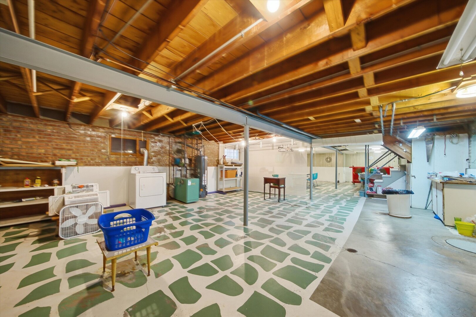 main property photo 18